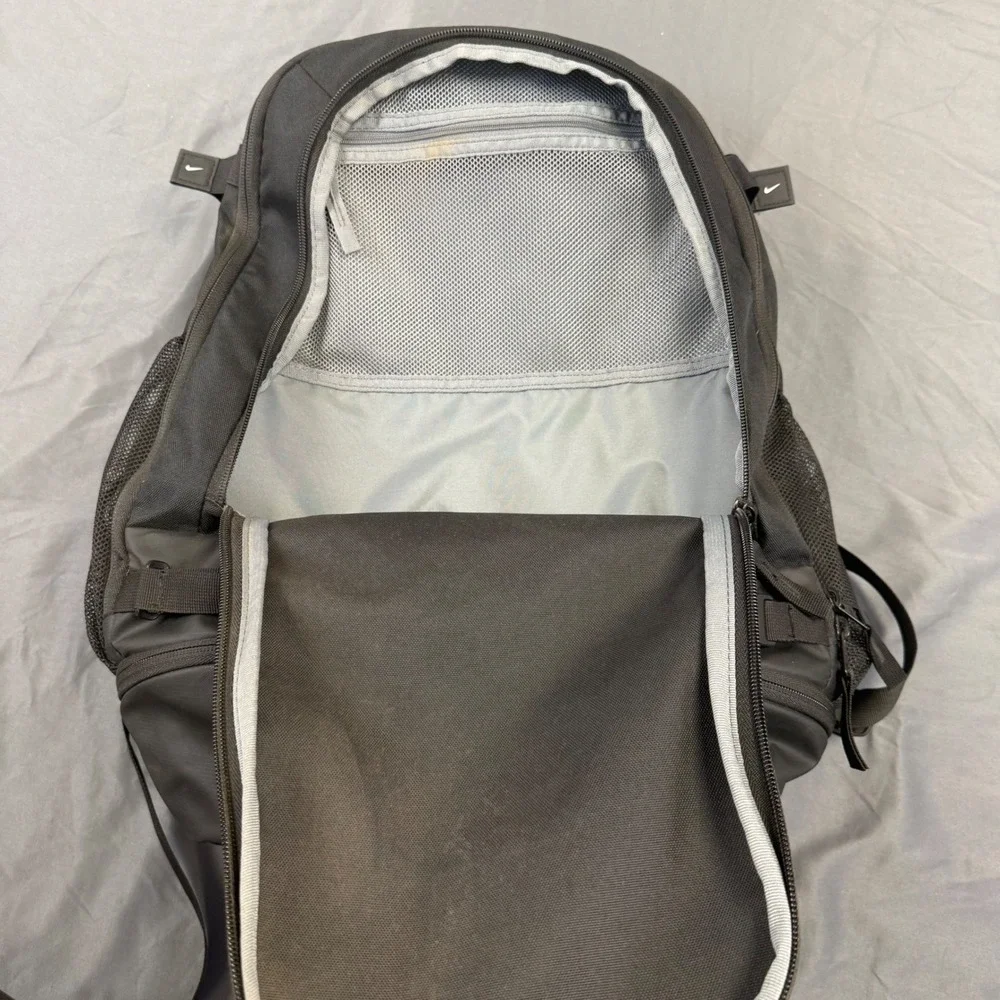 Nike Baseball Vapor Select Backpack Black Ventilated Shoe Compartment Bag